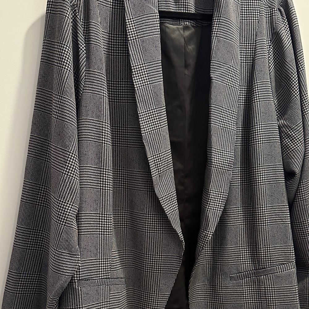 Studio Black and White Plaid Blazer - Picture 4 of 5
